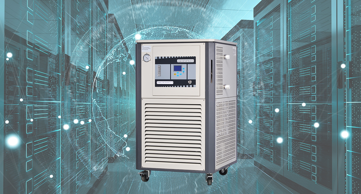 Physical descaling method of recirculating chiller.
